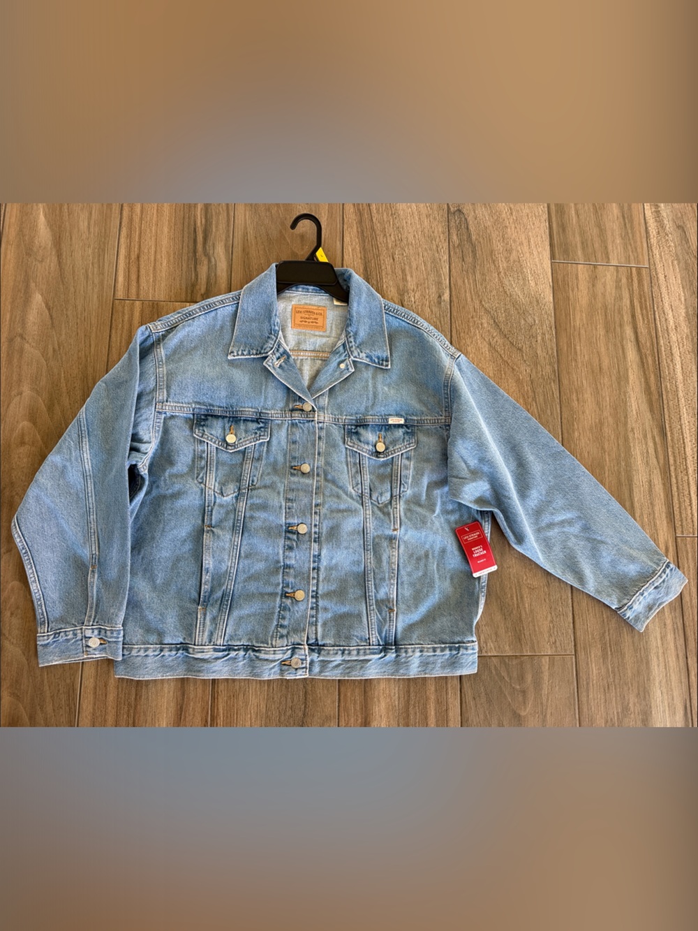 Levi Strauss + Co Women’s Loose Trucker Denim Jean Jacket Size Large NWT